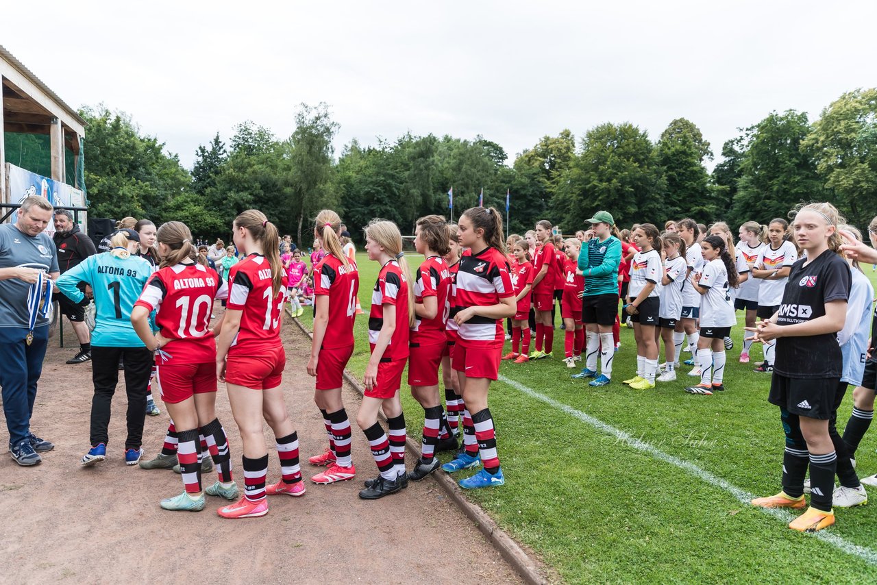 Bild 127 - Loewinnen Cup